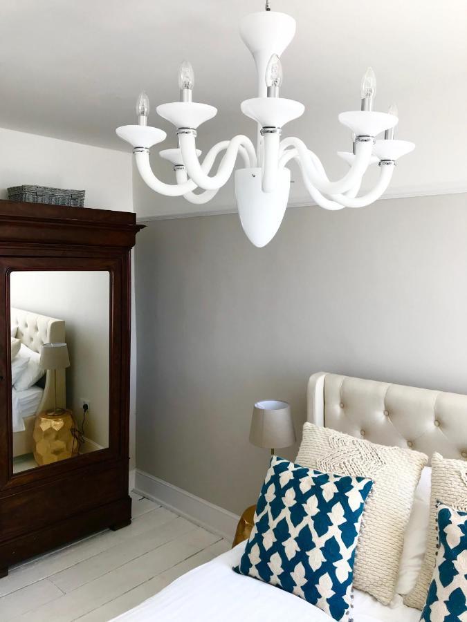 Marina Retreat - Stunning 4 Bedroom, 3 Bathroom House With Harbour Views! Ramsgate Dış mekan fotoğraf